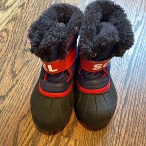 Sorel commander boys size 9